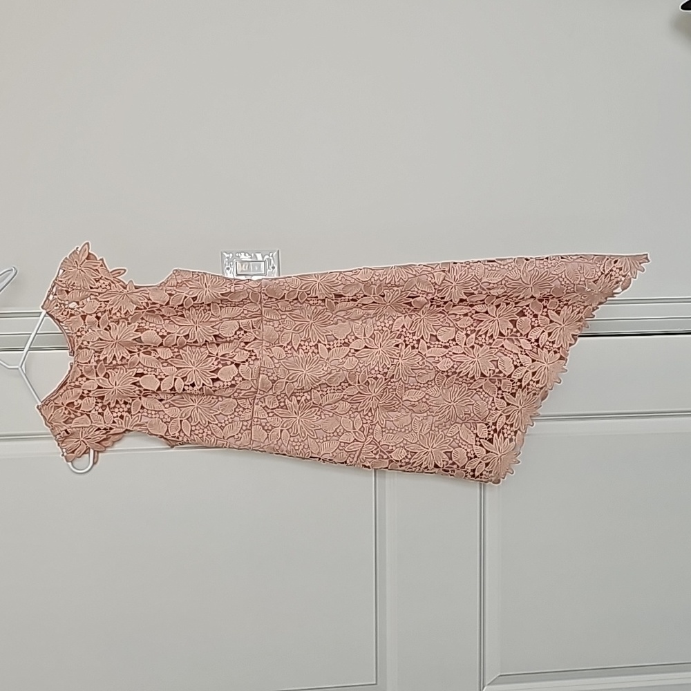RW&CO Asymmetrical Guipure Lace Cocktail dress